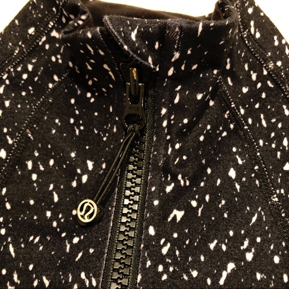 Lululemon Define Jacket - Picture 3 of 6